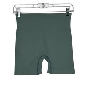 Green ribbed pull on biking athletic shorts size Medium